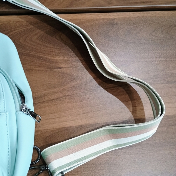 Light Green Crossbody Bag - Picture 2 of 8